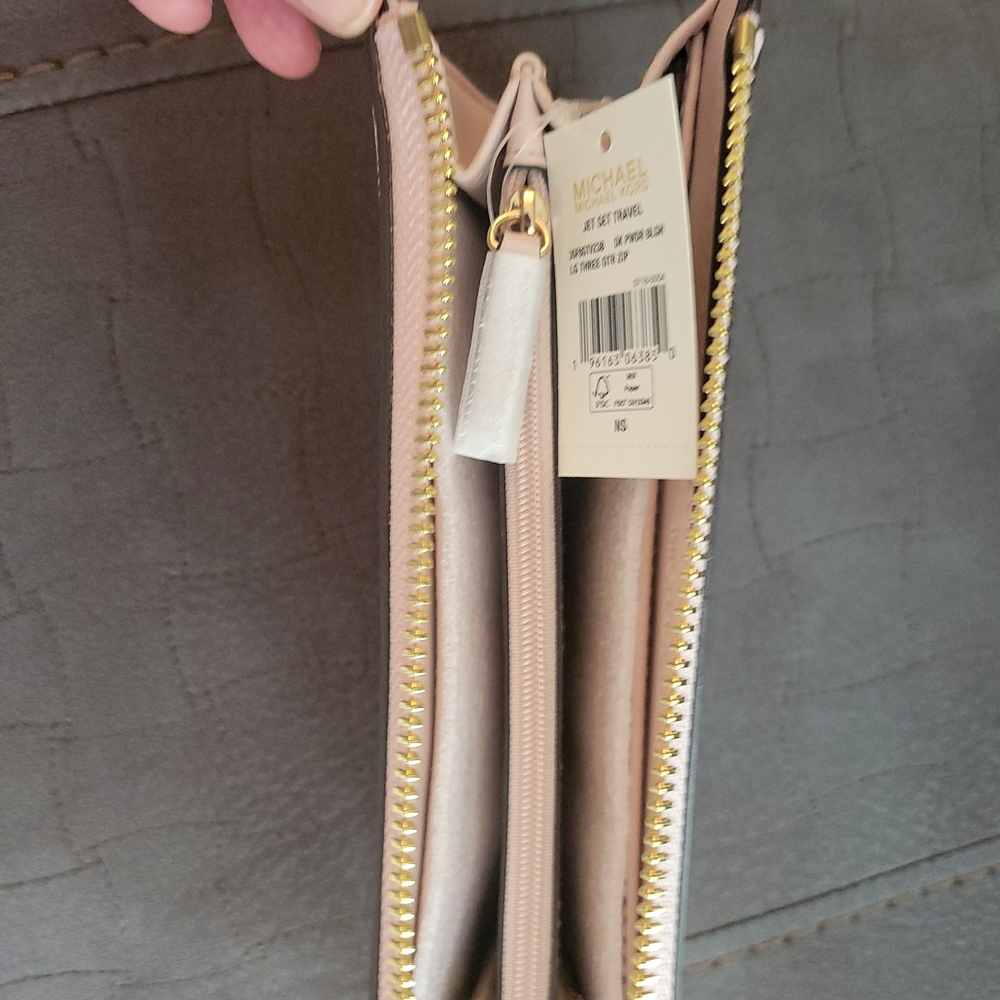 Michael Kors Blush Pink Wallet - Picture 3 of 5